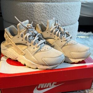 Nike Kids Cream Sneakers